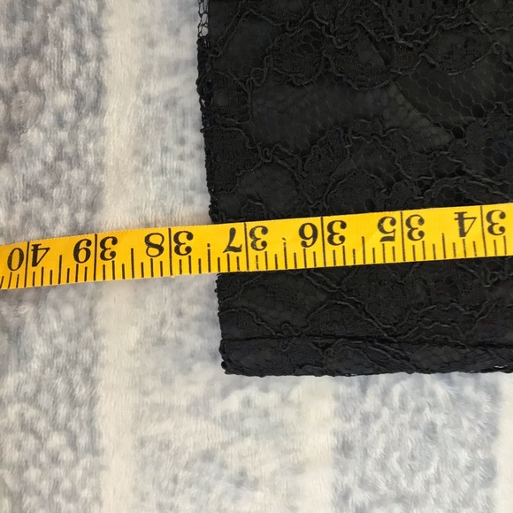 Expo Nite Sleeveless Fitted Lace Lined Dress Size 4 Knee Length Back Zipper - Picture 12 of 14